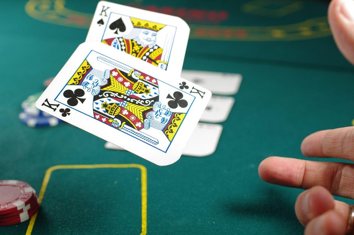 Khám phá thế giới 8 ball pool cùng những chiến thuật đỉnh cao để chiến thắng Khám phá thế giới 8 ball pool cùng những chiến thuật đỉnh cao để chiến thắng